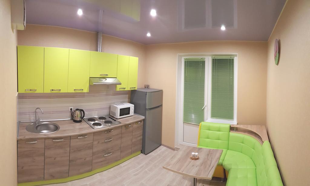 Apartment Near Metro Pozniaky Kyiv Exterior photo